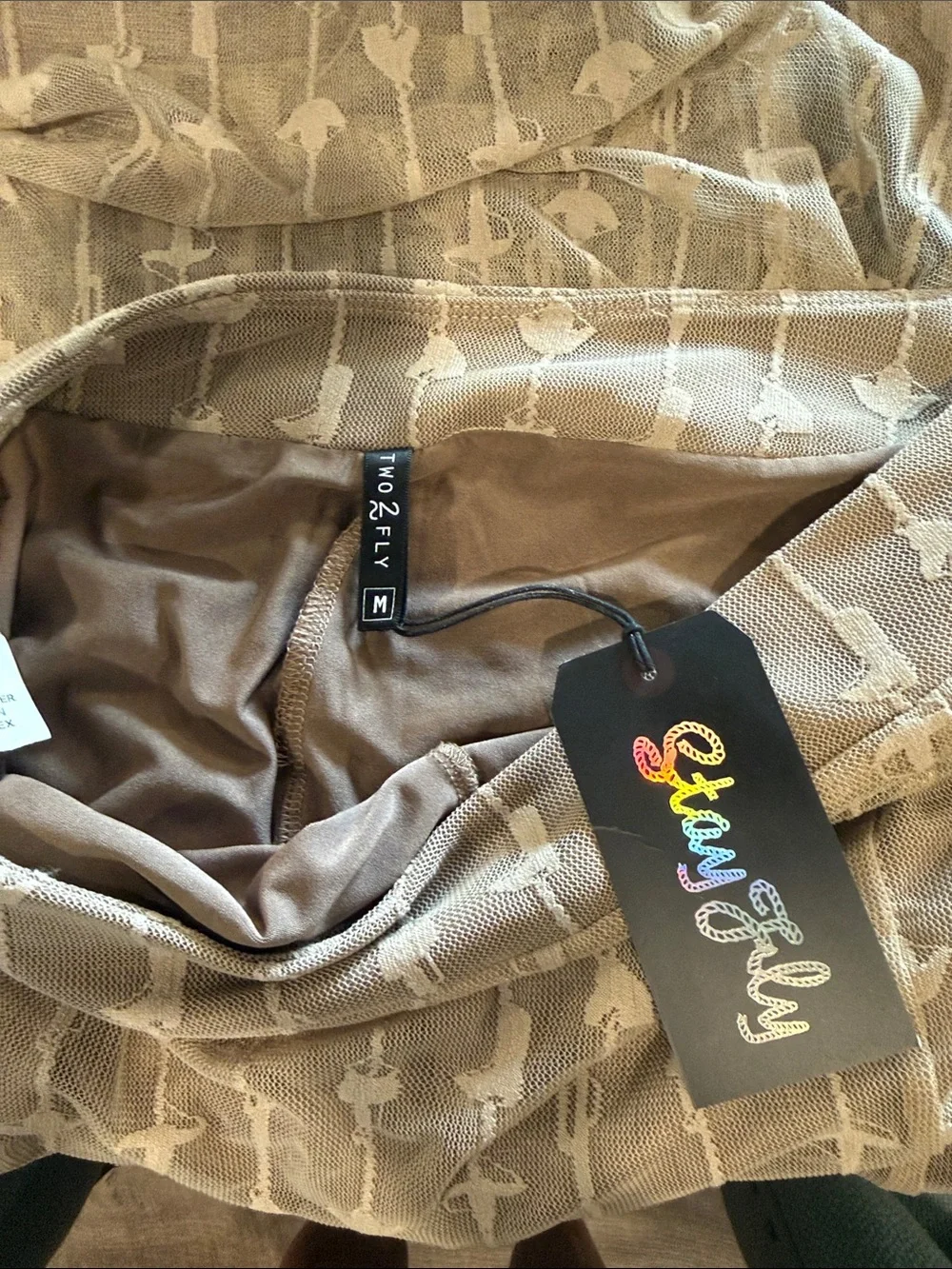 2 Fly Co. elegant beige